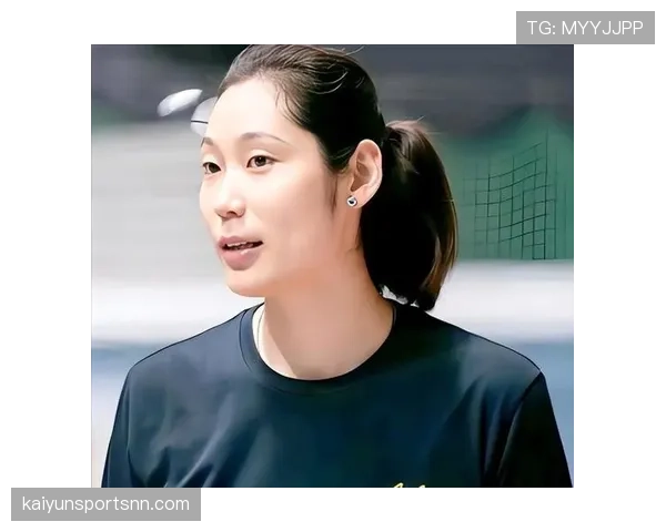 朱婷这日常也太拼了，训练完还像搬家似的背包堆得能住人吧？